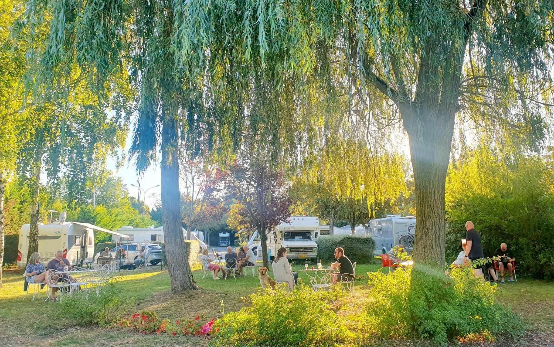 Camping De Châlons-en-Champagne Exterior foto